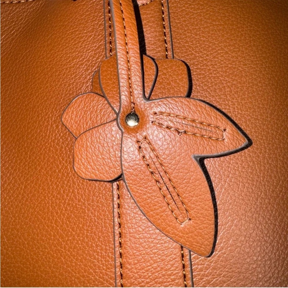 Draper James Elle tan Tote with floral interior design & magnolia tote - Picture 5 of 9